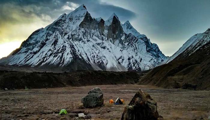 Gomukh Tapovan trek top 10 trekking places in uttarakhand