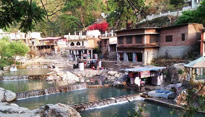 sahastradhara, best waterfall inn uttarakhand