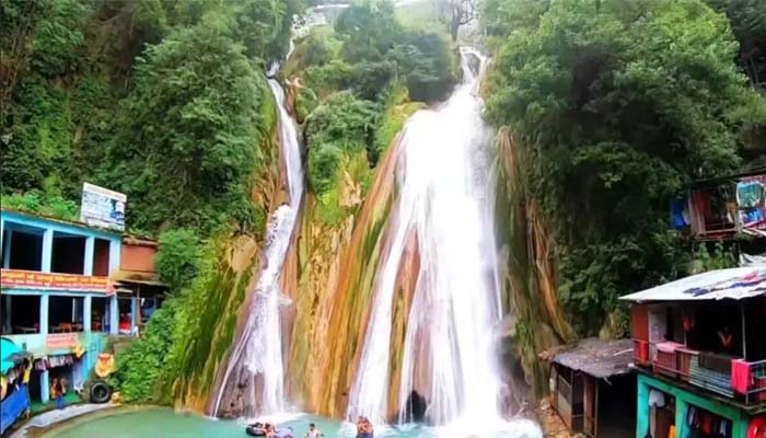 kempty fall, best waterfall in uttarakhand